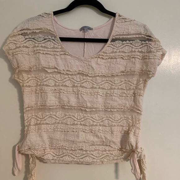 Charlotte Russe Lace Top - Picture 1 of 4